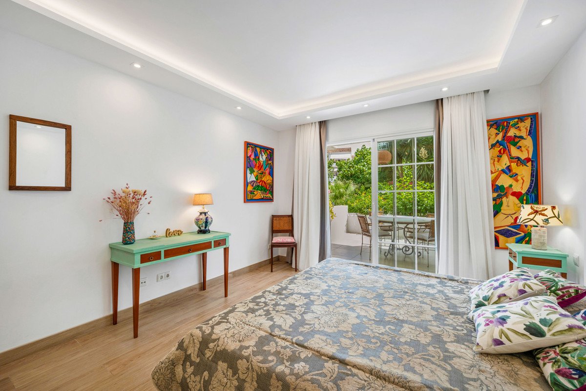 2 Bed Ground Floor Apartment in The Golden Mile