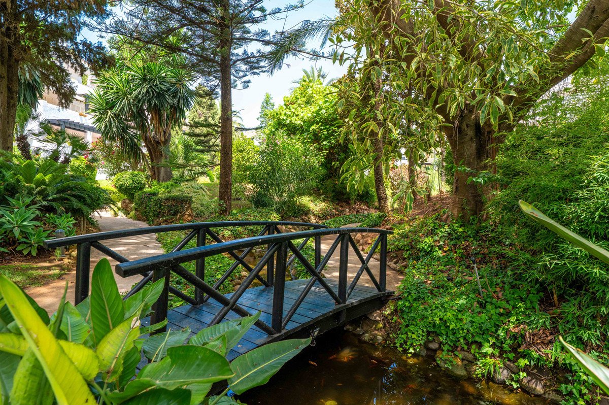 2 Bed Ground Floor Apartment in The Golden Mile