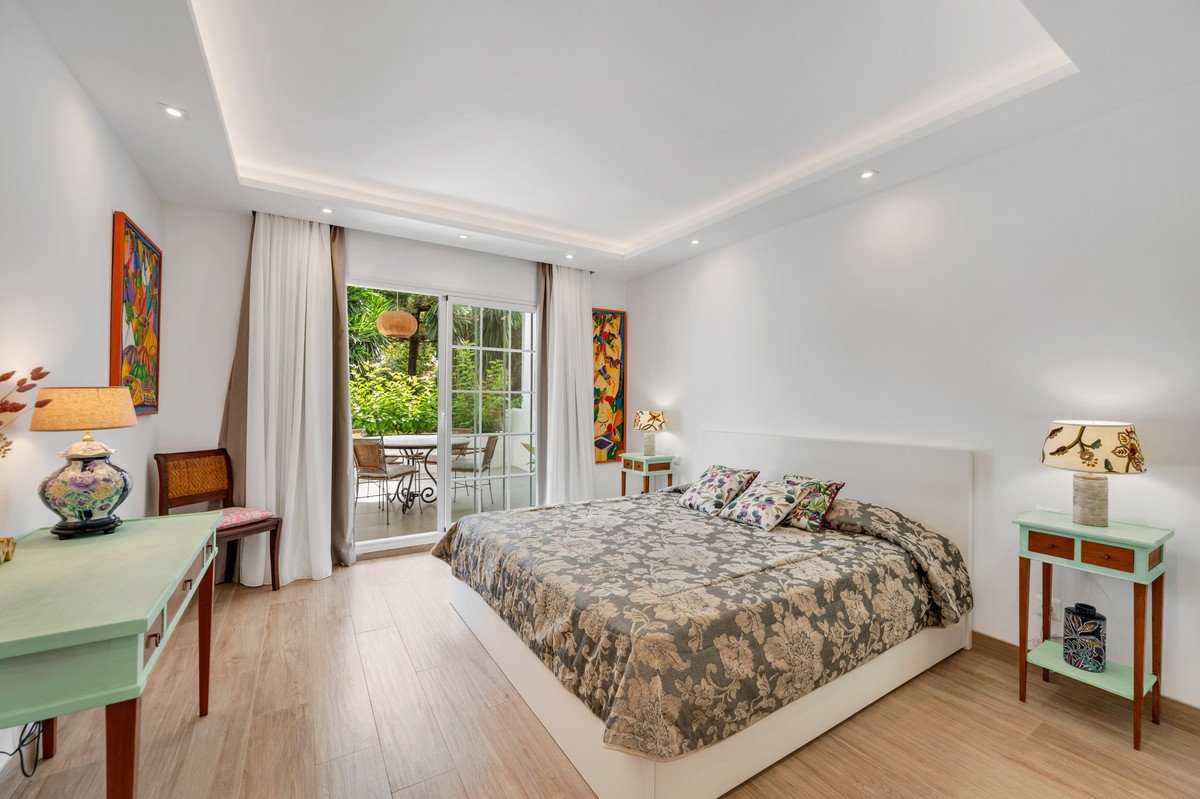 2 Bed Ground Floor Apartment in The Golden Mile