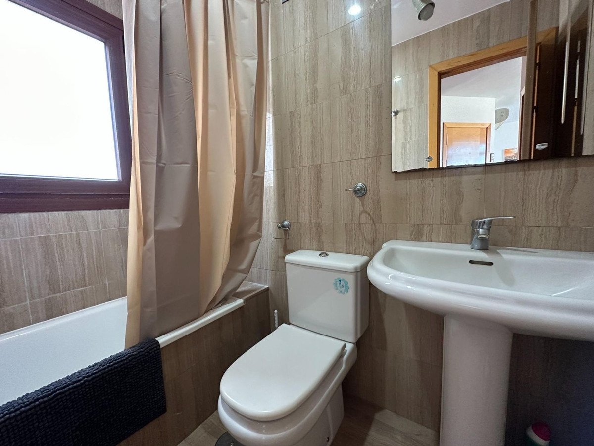 1 Bed Middle Floor Apartment in Fuengirola