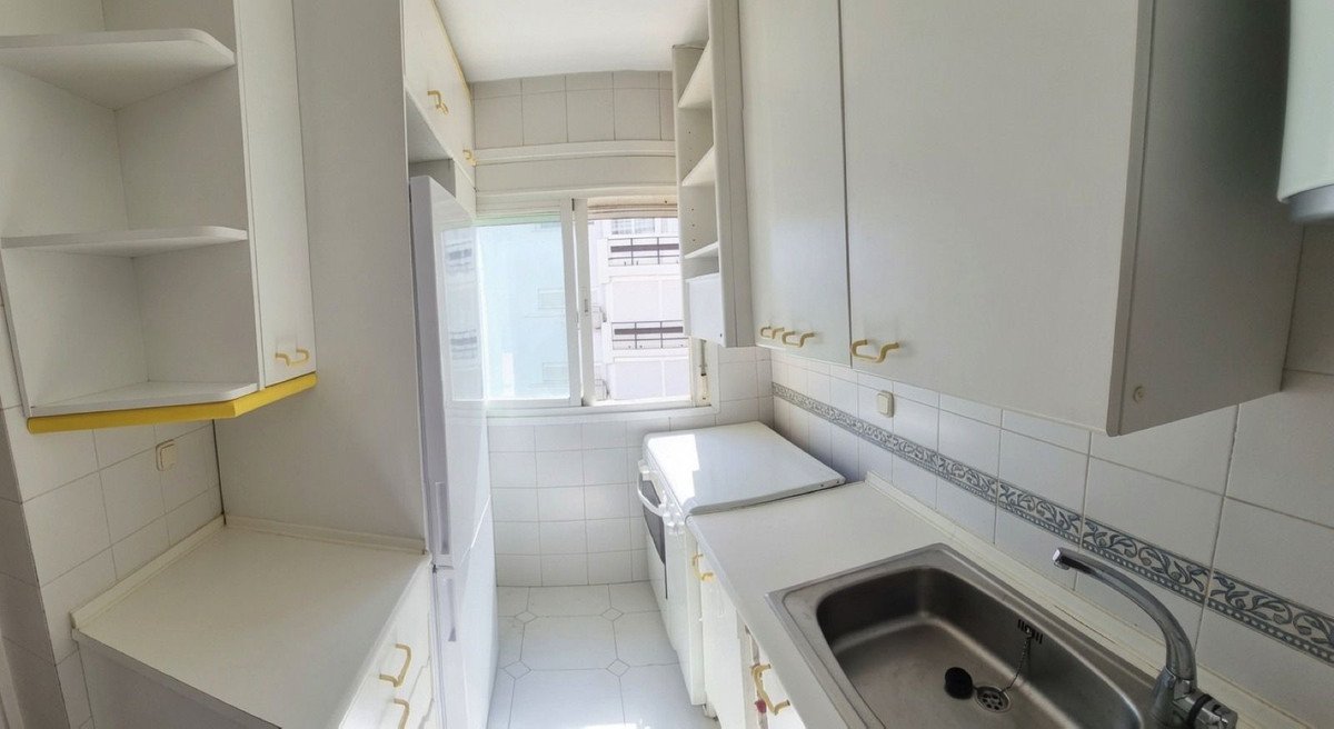 3 Bed Middle Floor Apartment in Cancelada