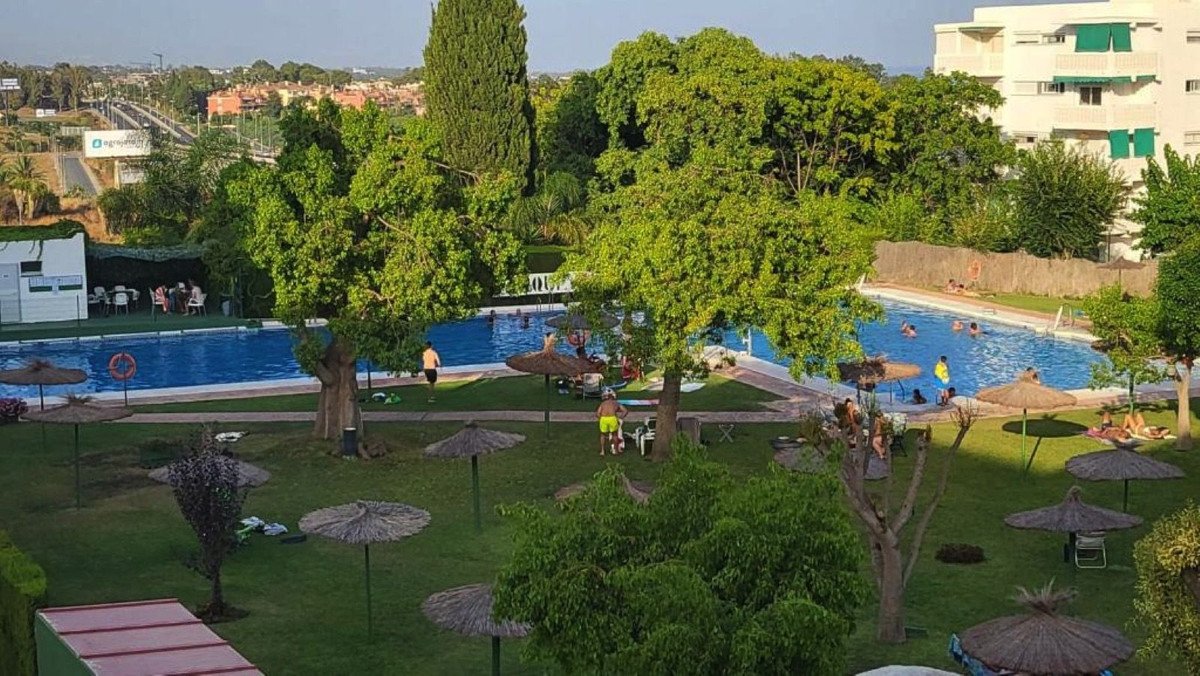 3 Bed Middle Floor Apartment in Cancelada