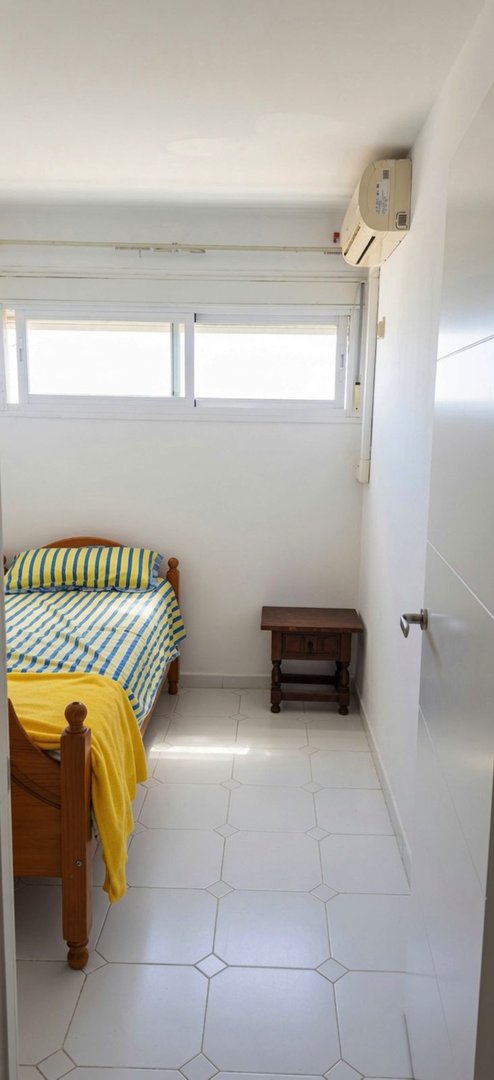 3 Bed Middle Floor Apartment in Cancelada
