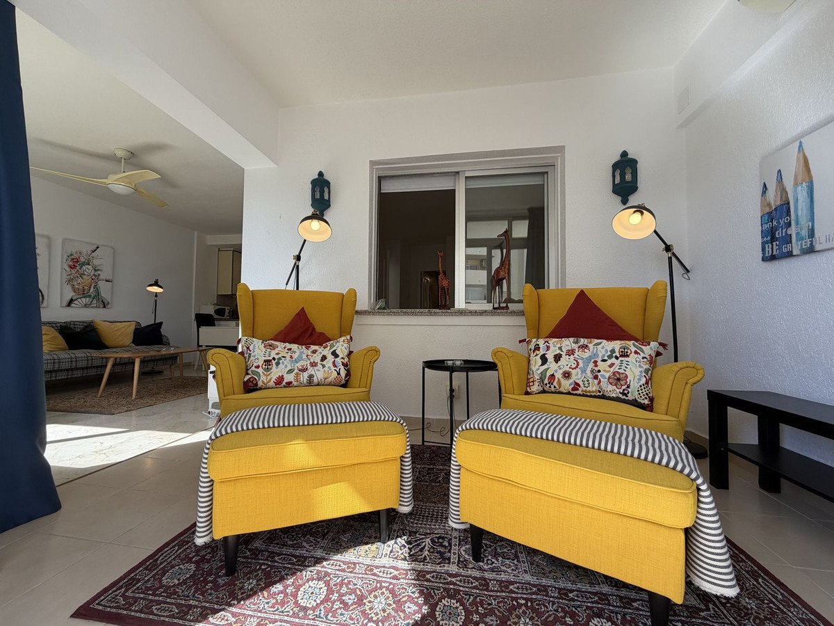 1 Bed Middle Floor Apartment in Estepona