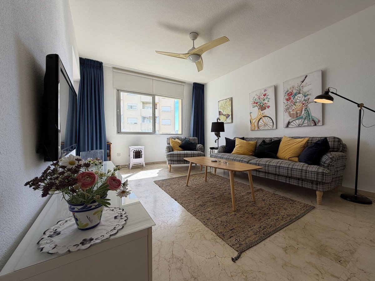 1 Bed Middle Floor Apartment in Estepona