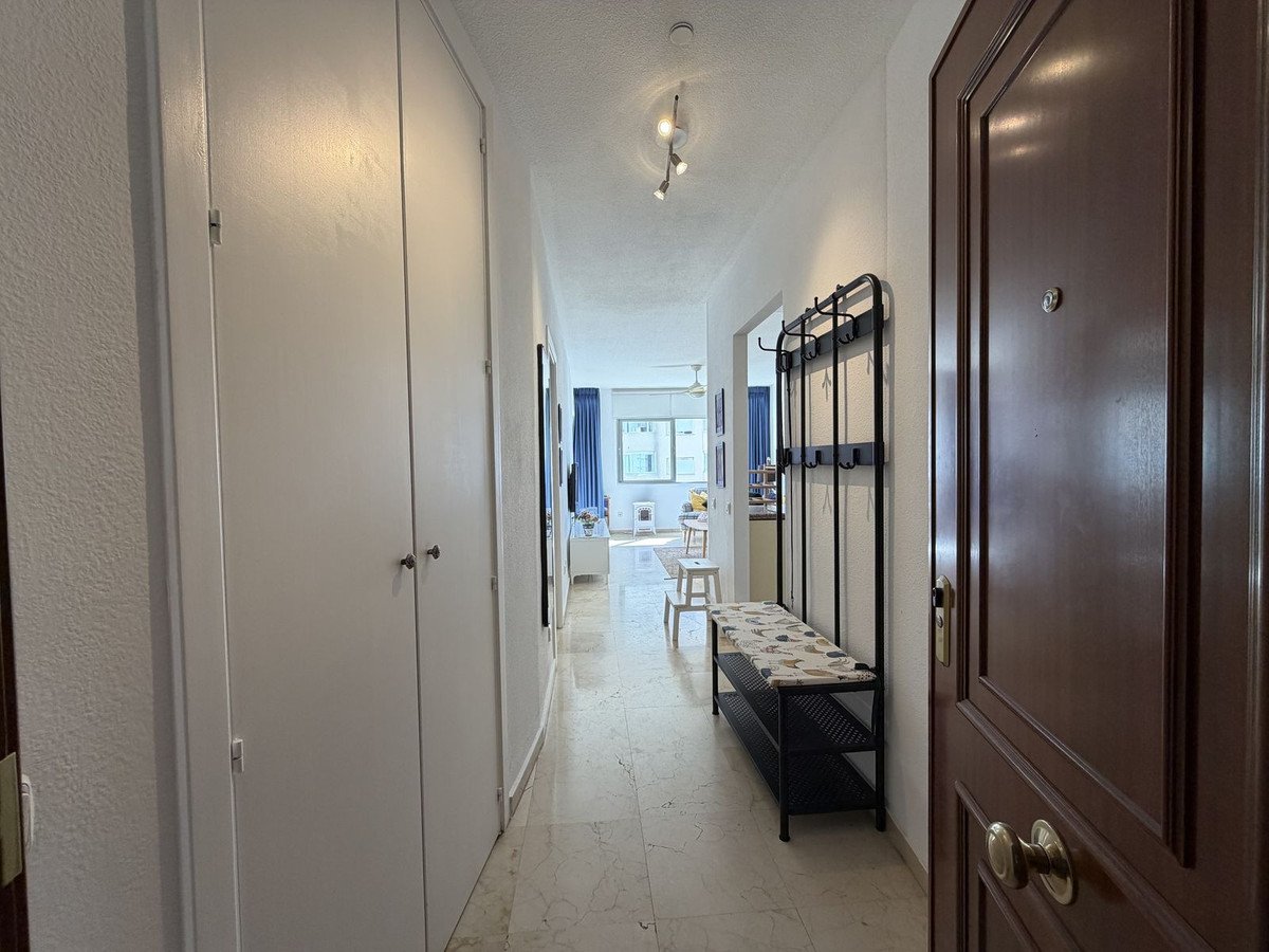 1 Bed Middle Floor Apartment in Estepona