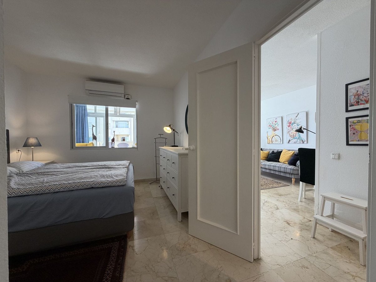 1 Bed Middle Floor Apartment in Estepona
