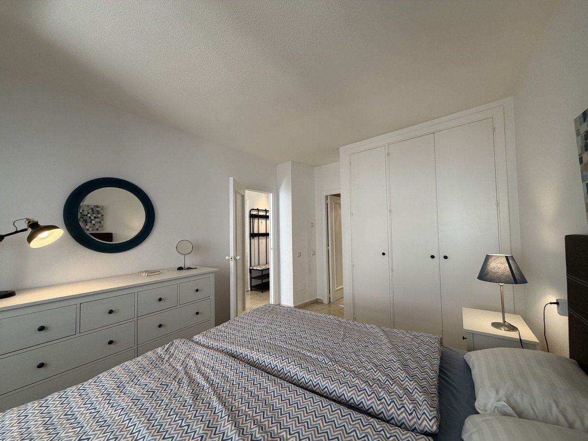 1 Bed Middle Floor Apartment in Estepona
