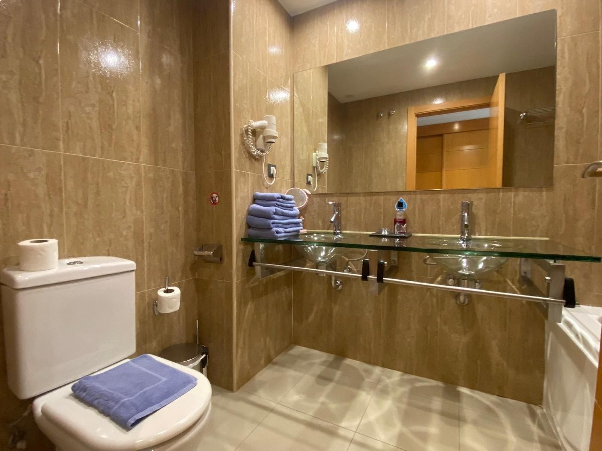 2 Bed Ground Floor Apartment in Estepona