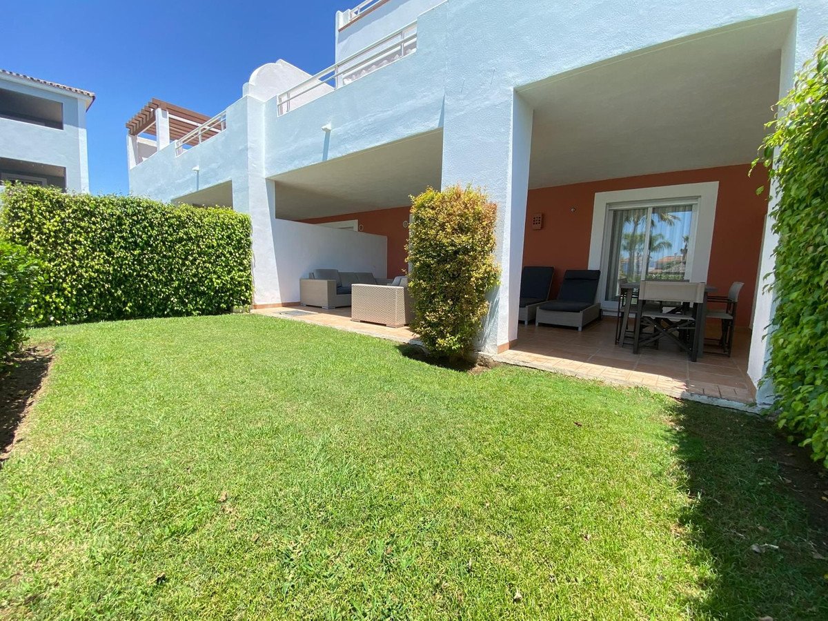 2 Bed Ground Floor Apartment in Estepona