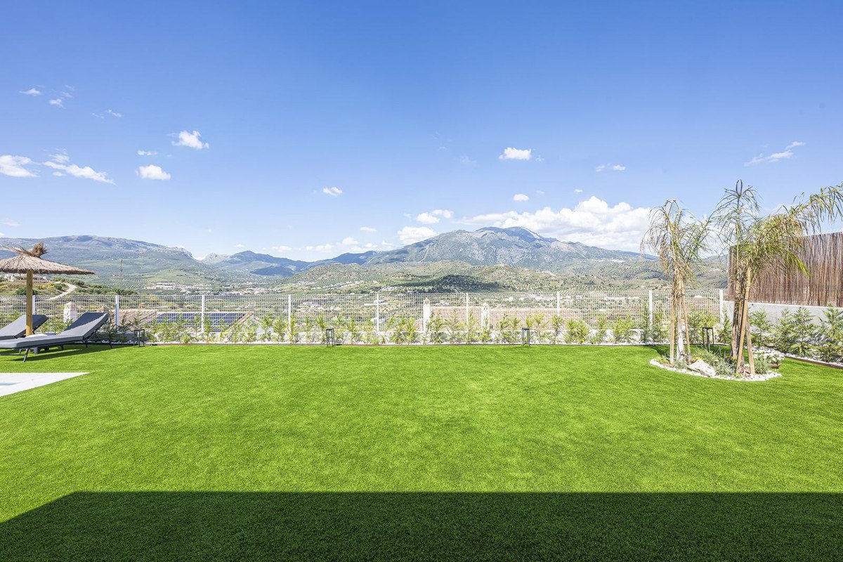 3 Bed Detached Villa in La Viñuela