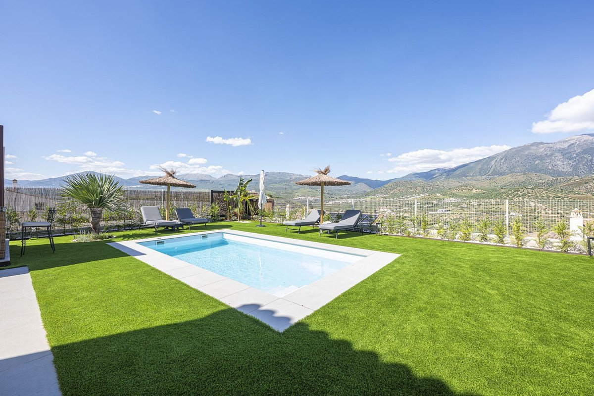 3 Bed Detached Villa in La Viñuela