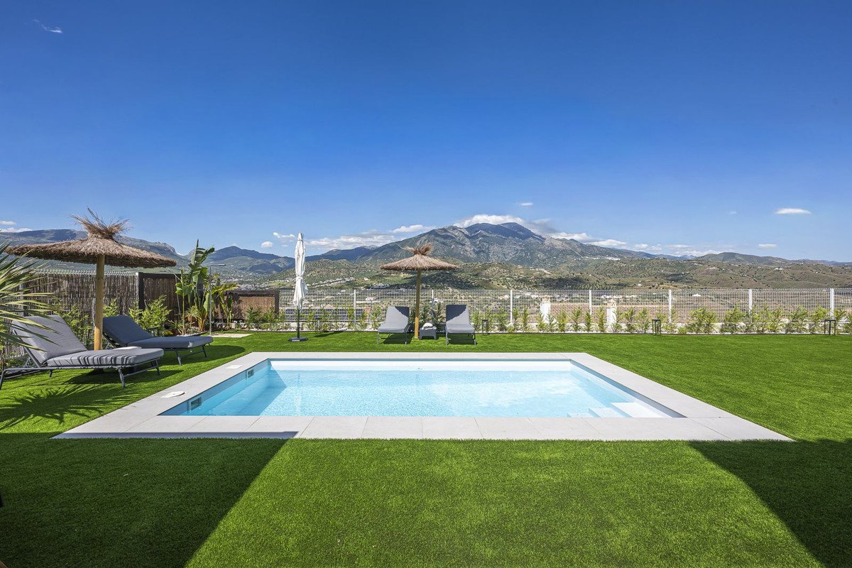 3 Bed Detached Villa in La Viñuela