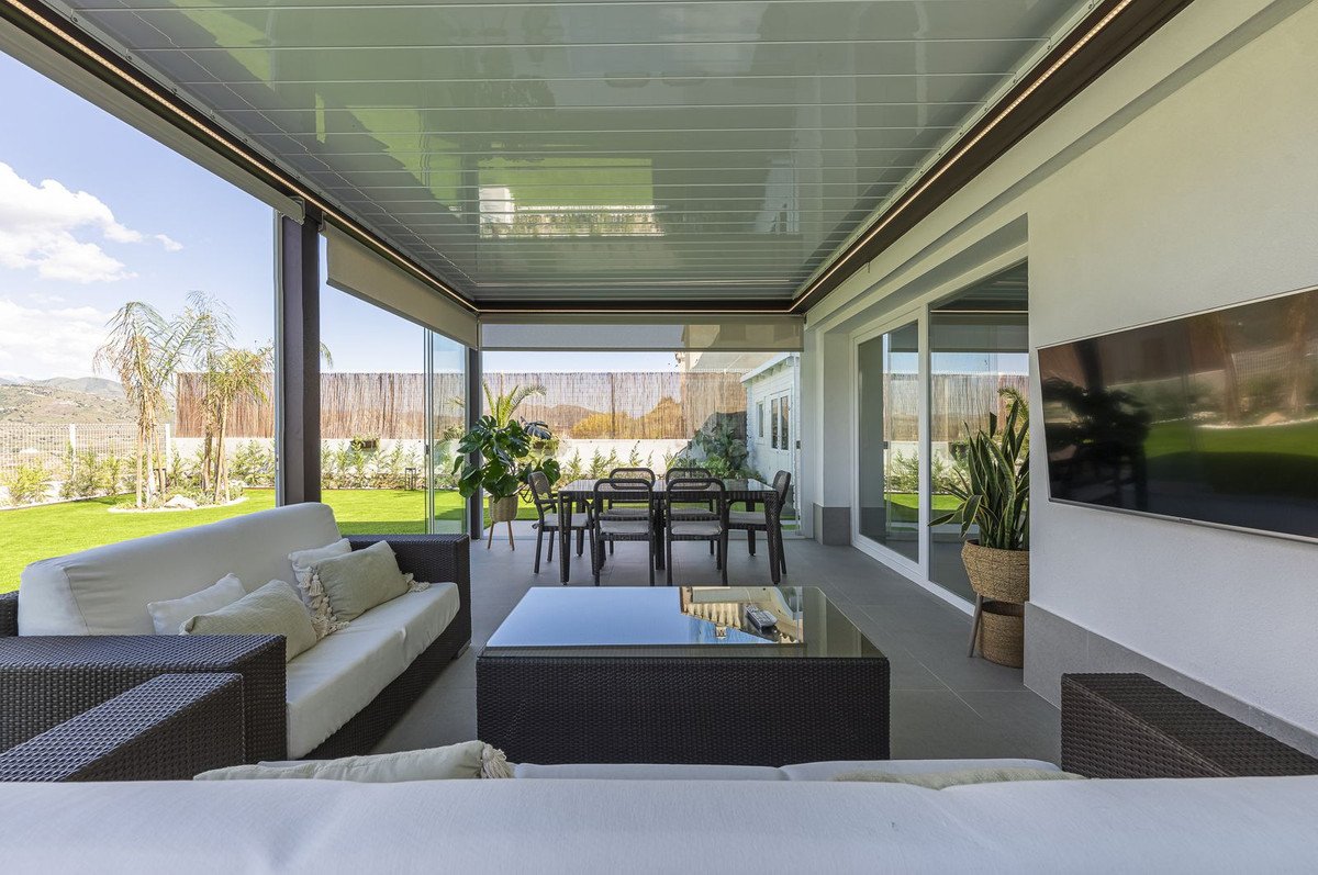 3 Bed Detached Villa in La Viñuela