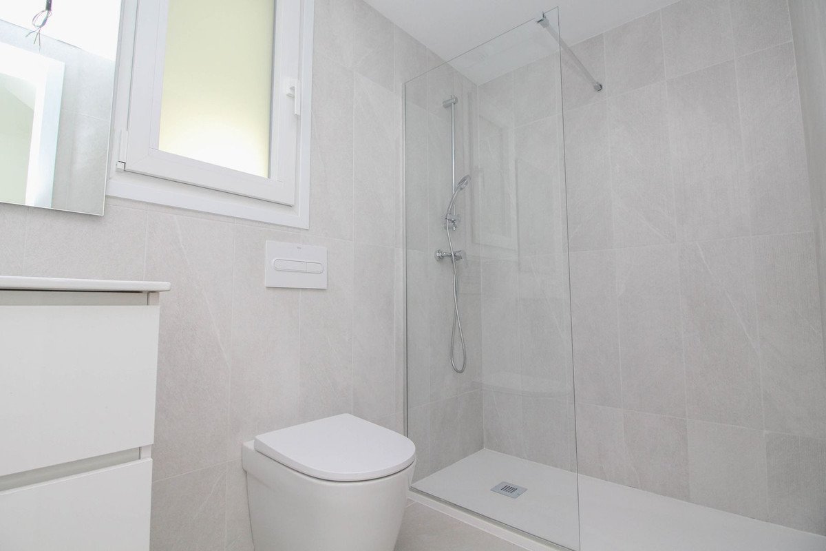 3 Bed Top Floor Apartment in La Cala de Mijas