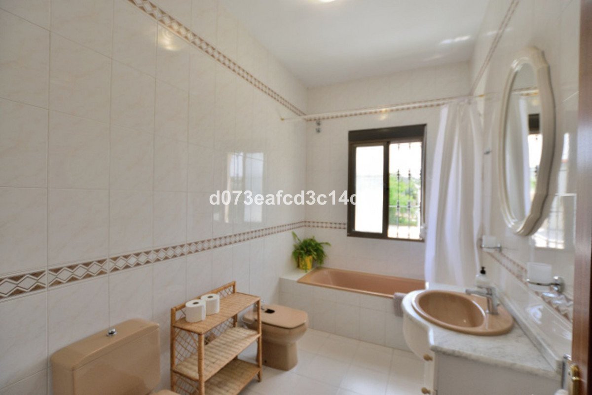 6 Bed Detached Villa in Ronda