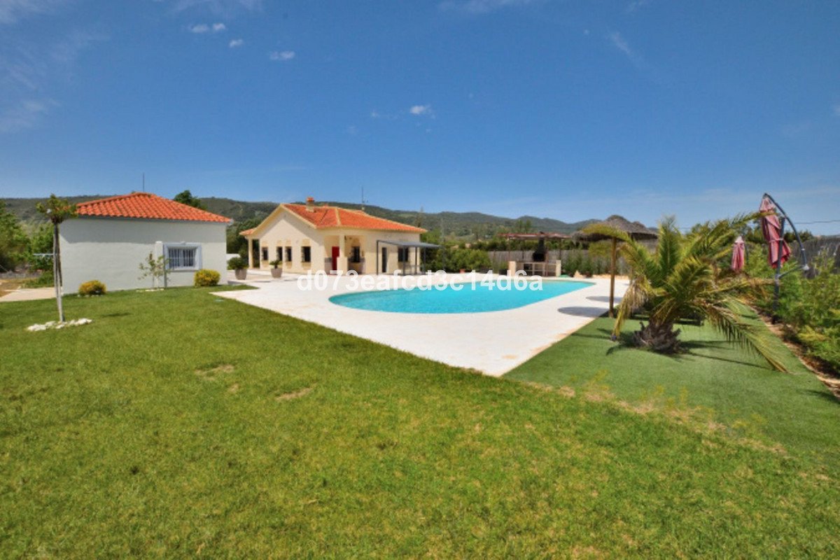 6 Bed Detached Villa in Ronda