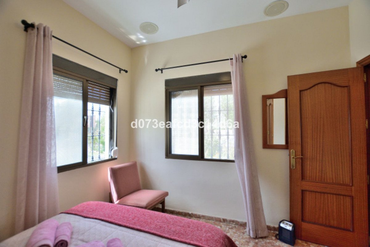 6 Bed Detached Villa in Ronda