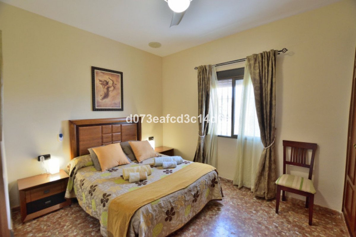 6 Bed Detached Villa in Ronda