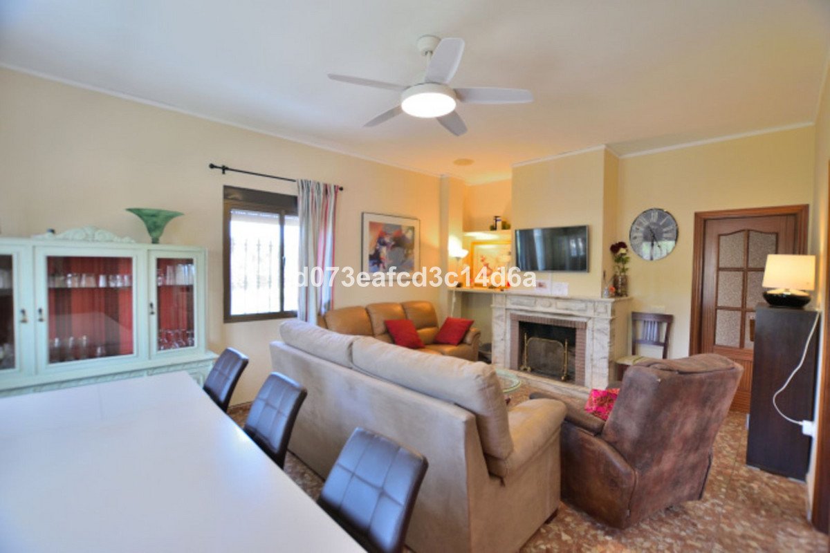 6 Bed Detached Villa in Ronda