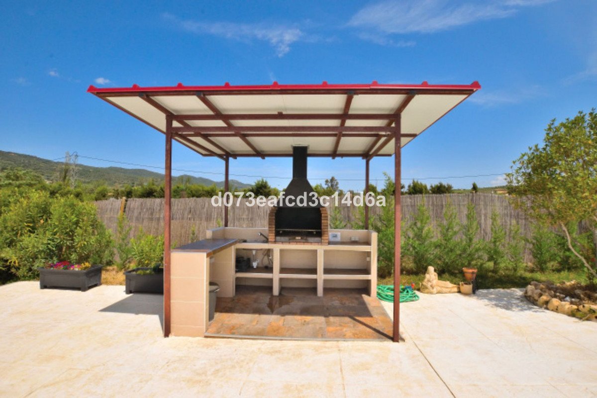 6 Bed Detached Villa in Ronda