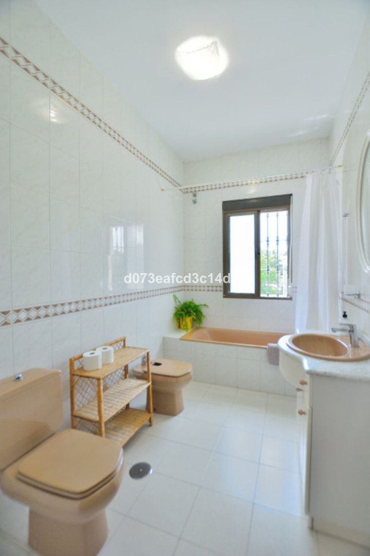 6 Bed Detached Villa in Ronda