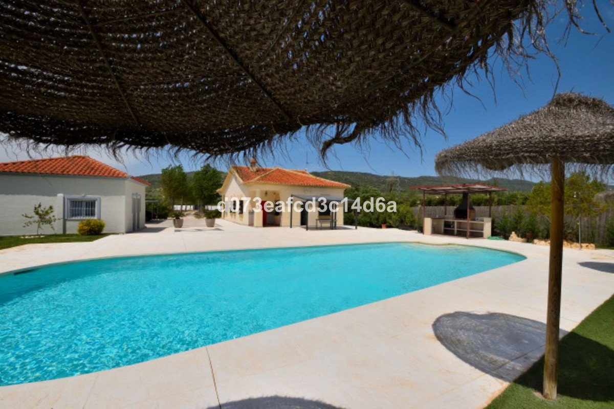 6 Bed Detached Villa in Ronda