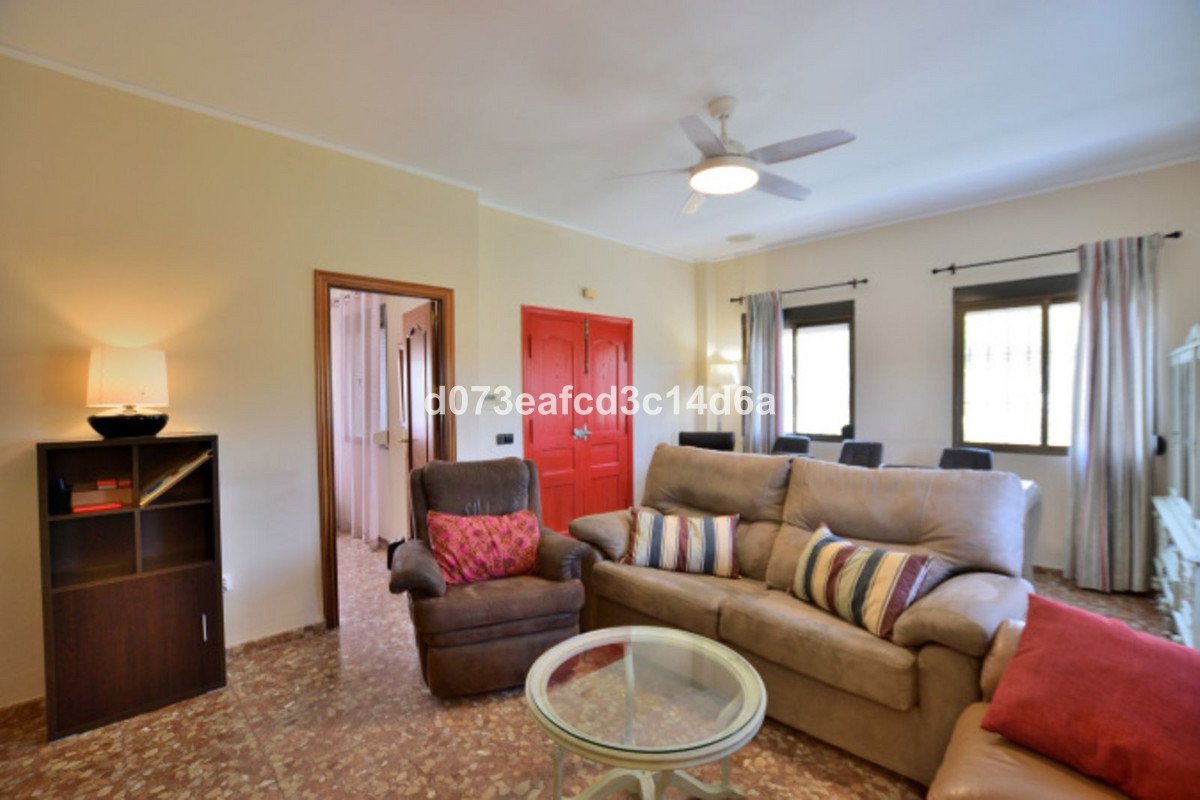 6 Bed Detached Villa in Ronda