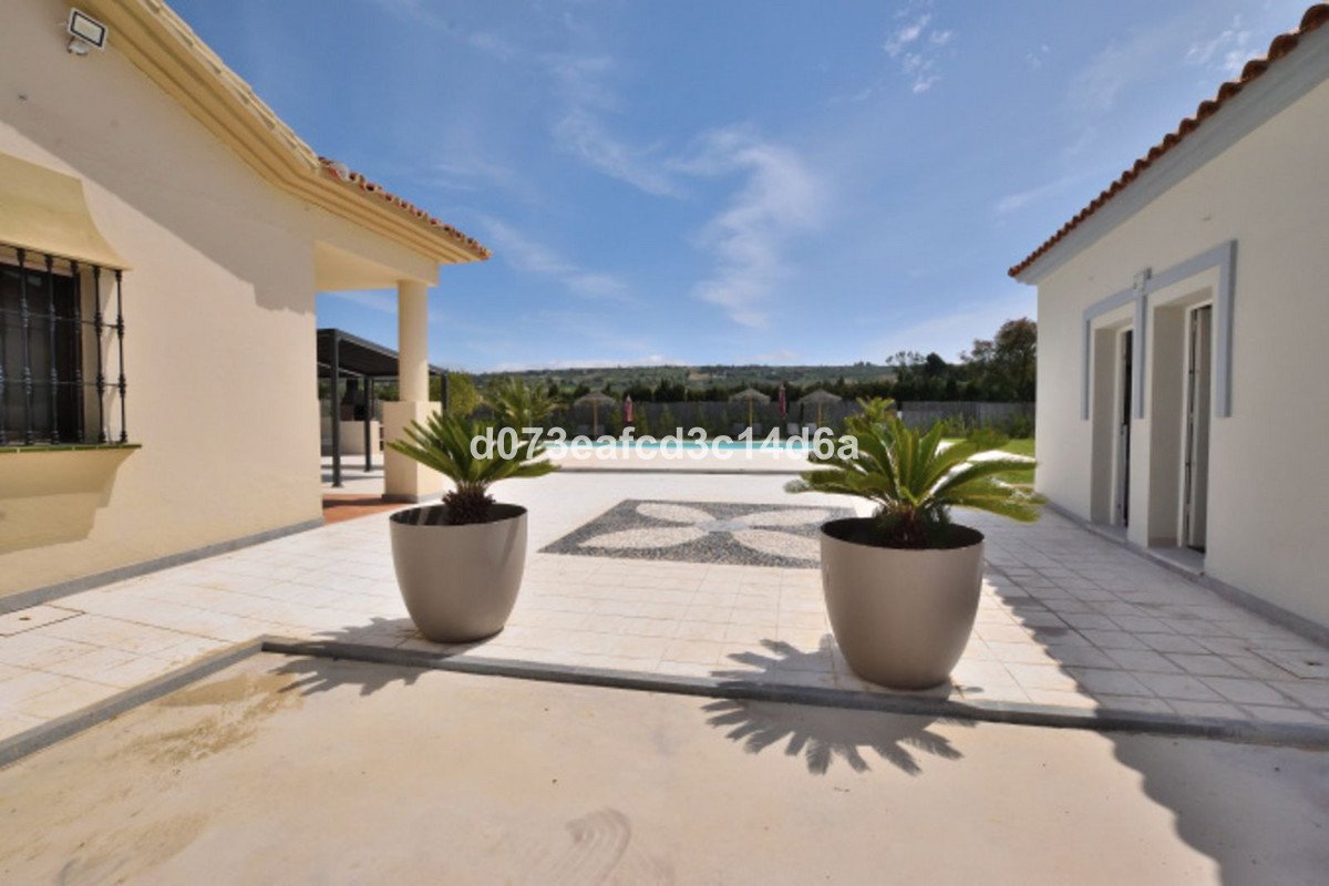 6 Bed Detached Villa in Ronda