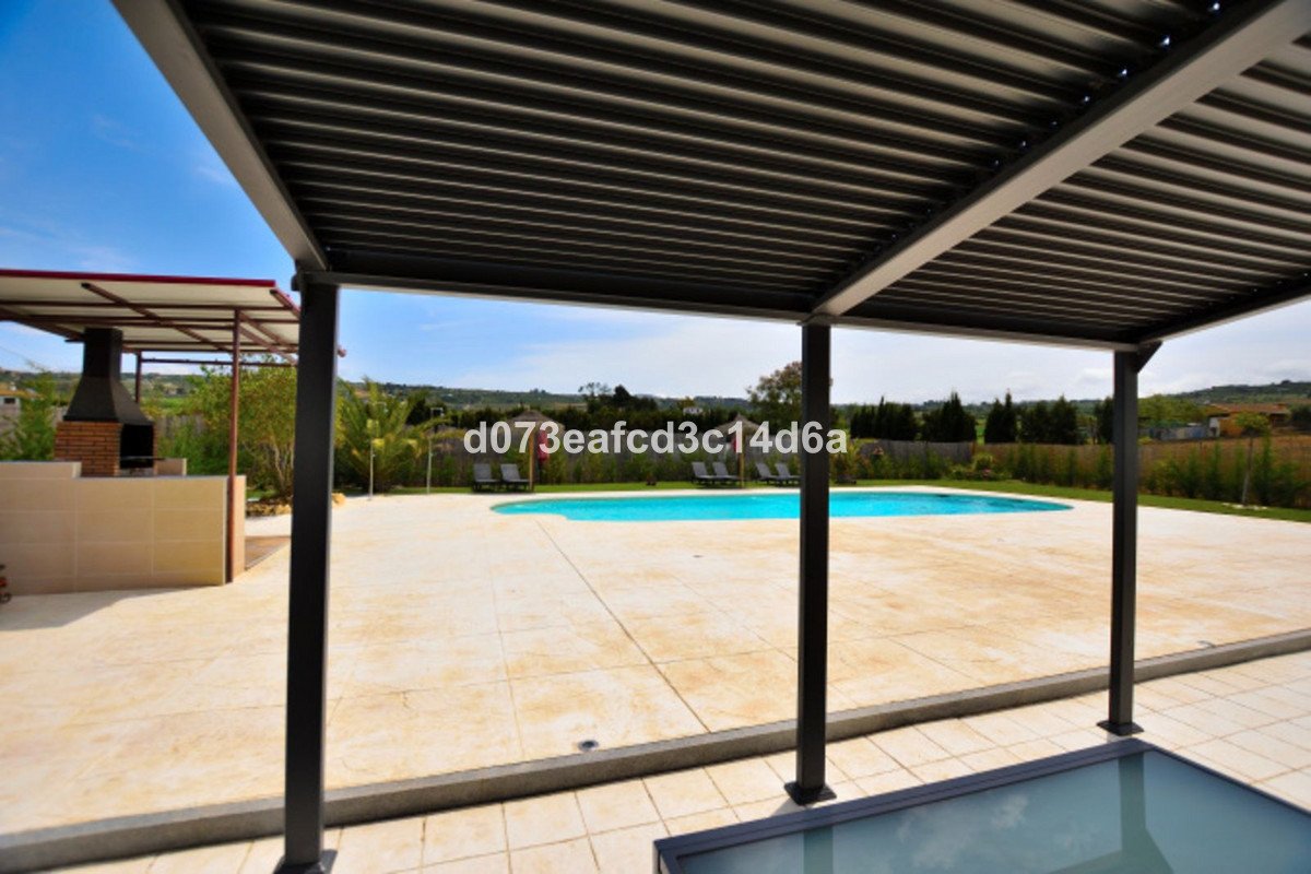 6 Bed Detached Villa in Ronda