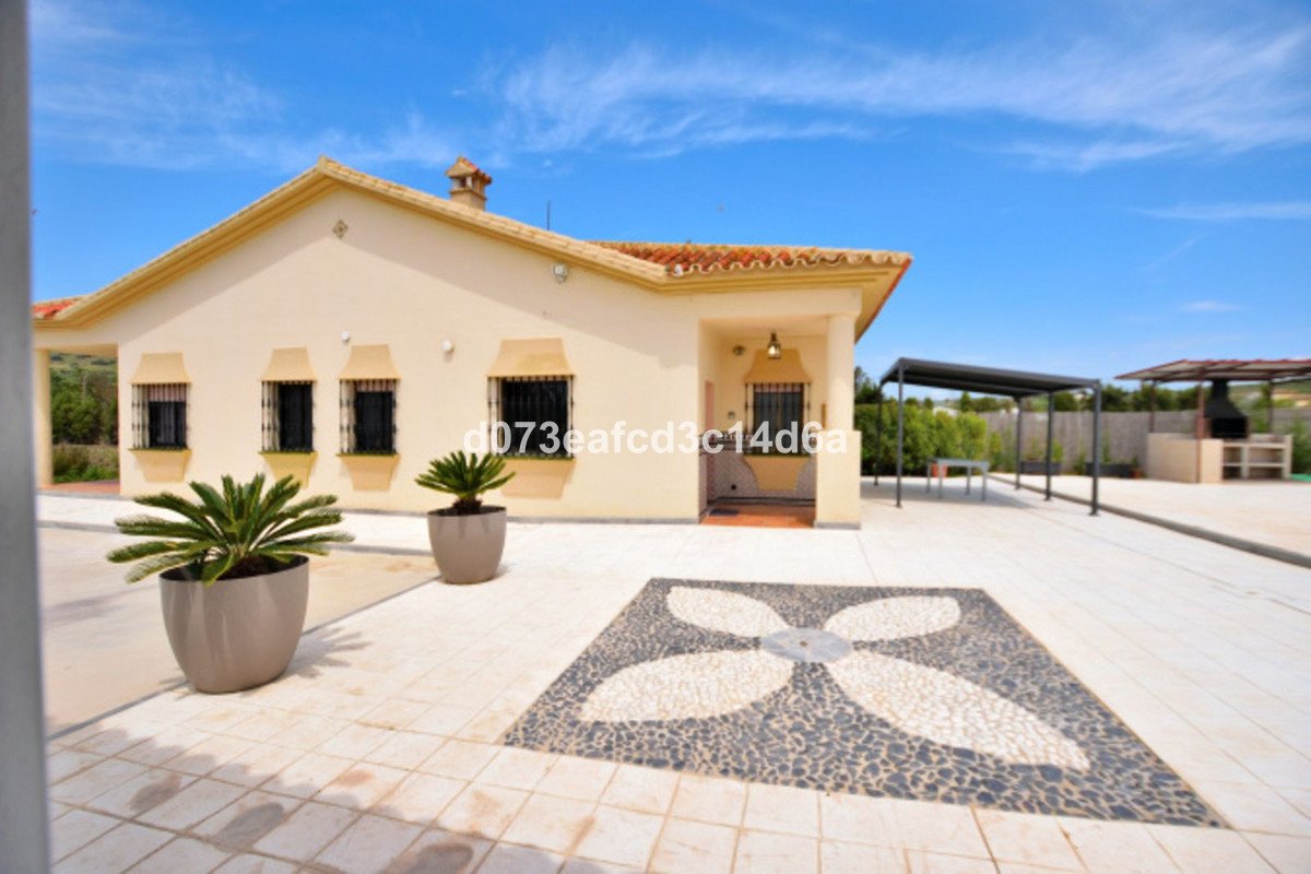 6 Bed Detached Villa in Ronda
