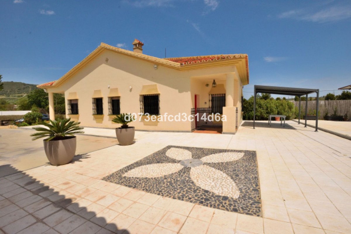6 Bed Detached Villa in Ronda