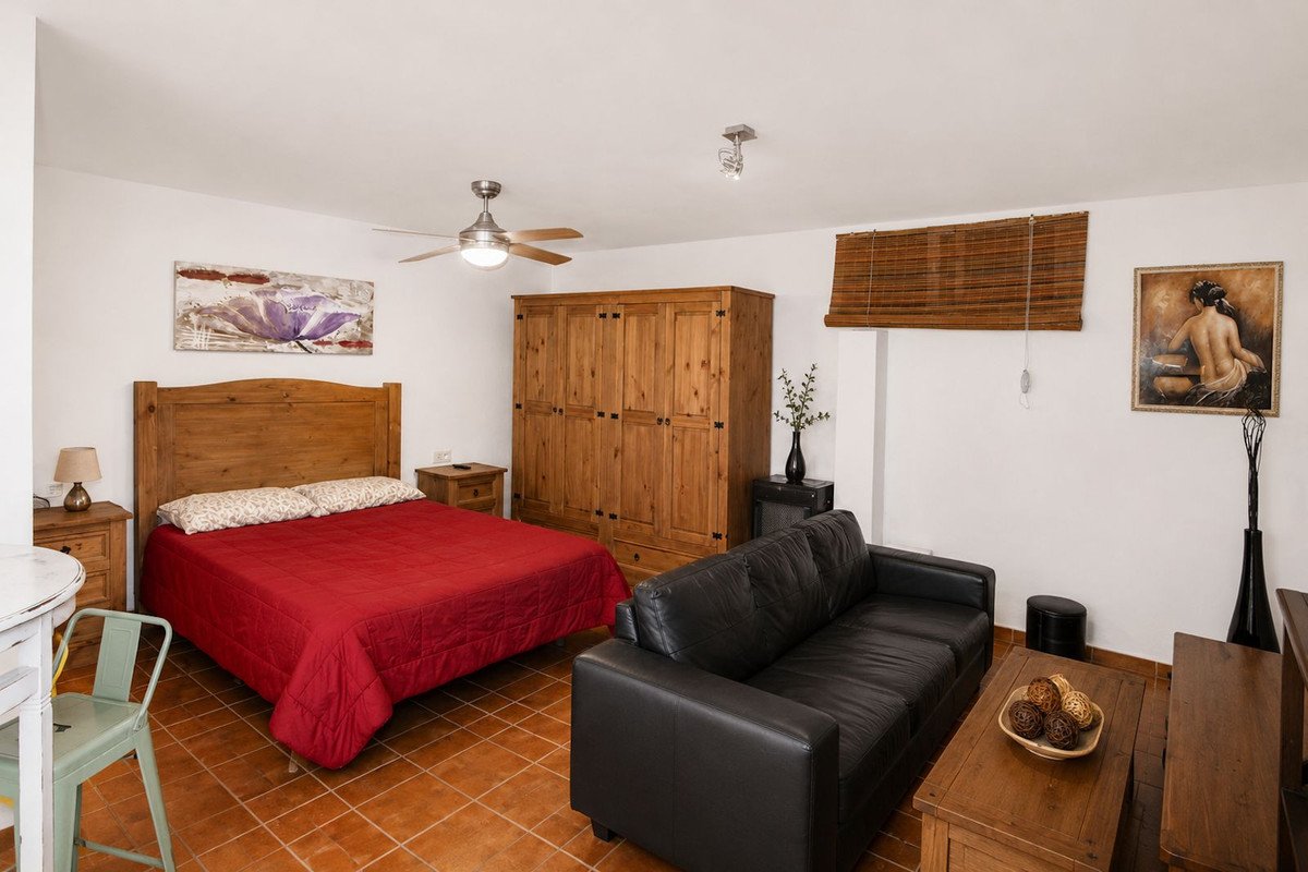 5 Bed Townhouse in Marbella