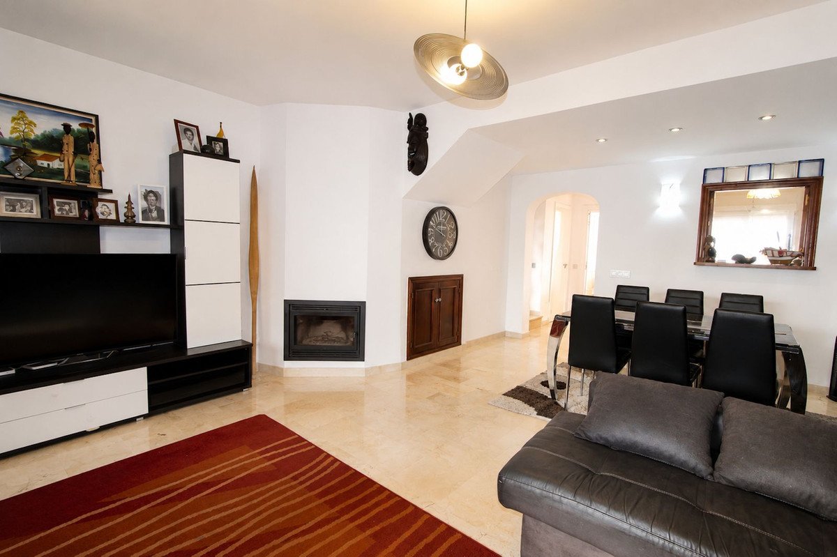 5 Bed Townhouse in Marbella