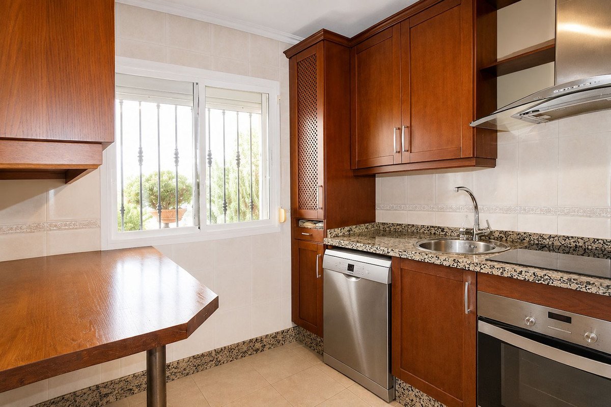5 Bed Townhouse in Marbella