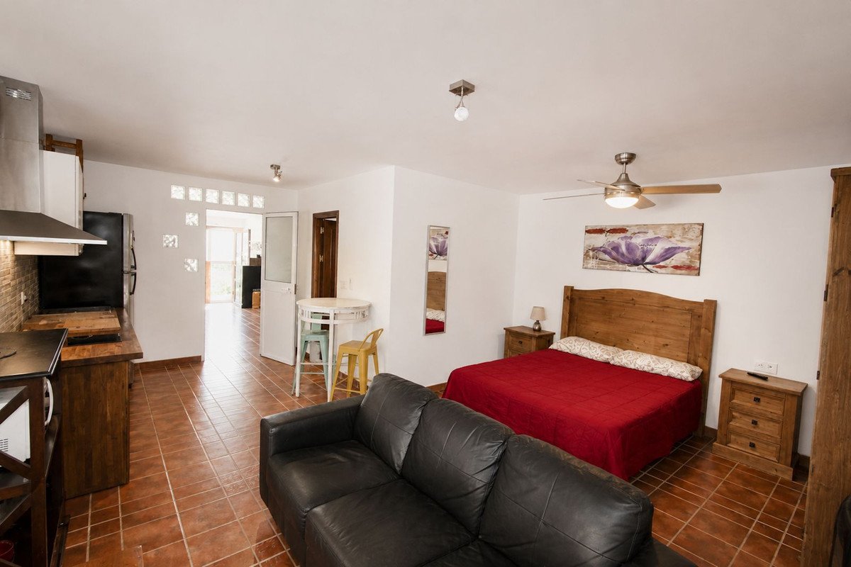 5 Bed Townhouse in Marbella