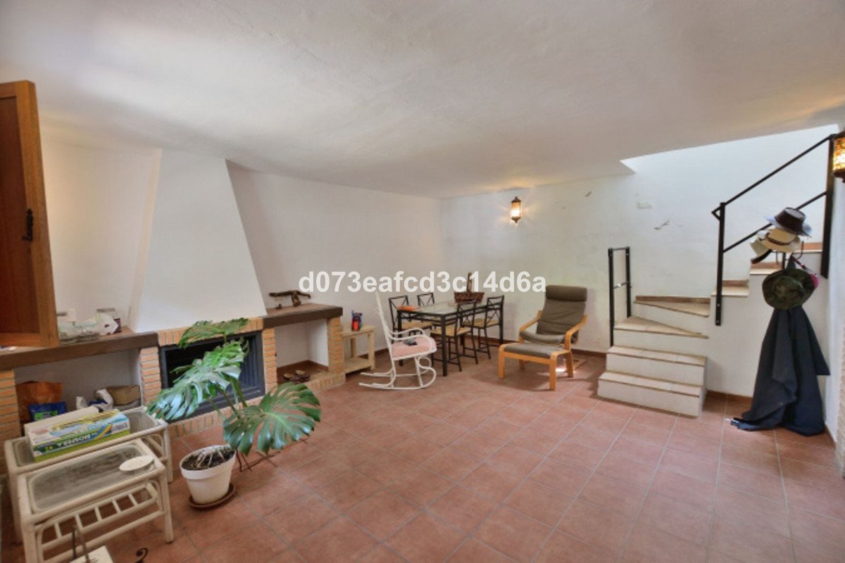4 Bed Detached Villa in Arriate