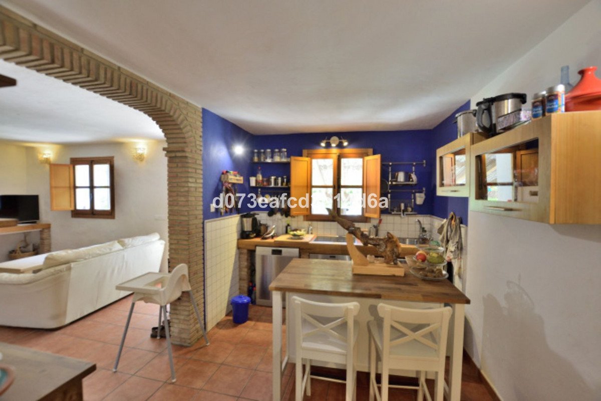 4 Bed Detached Villa in Arriate