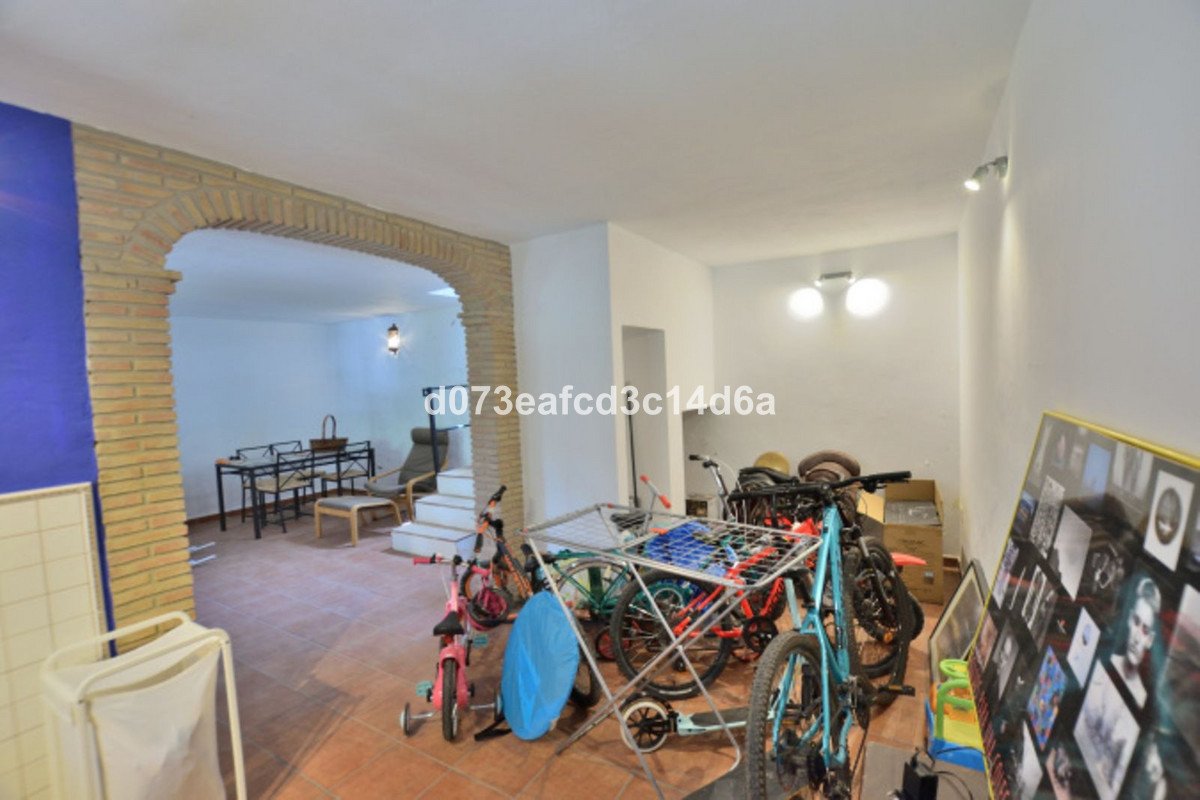 4 Bed Detached Villa in Arriate
