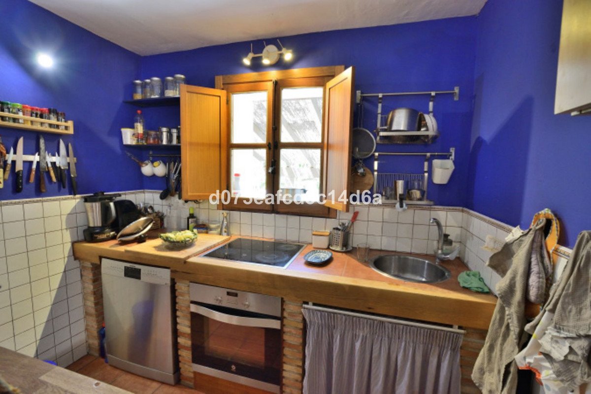 4 Bed Detached Villa in Arriate
