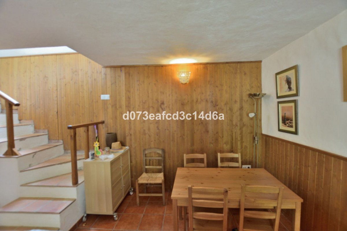 4 Bed Detached Villa in Arriate