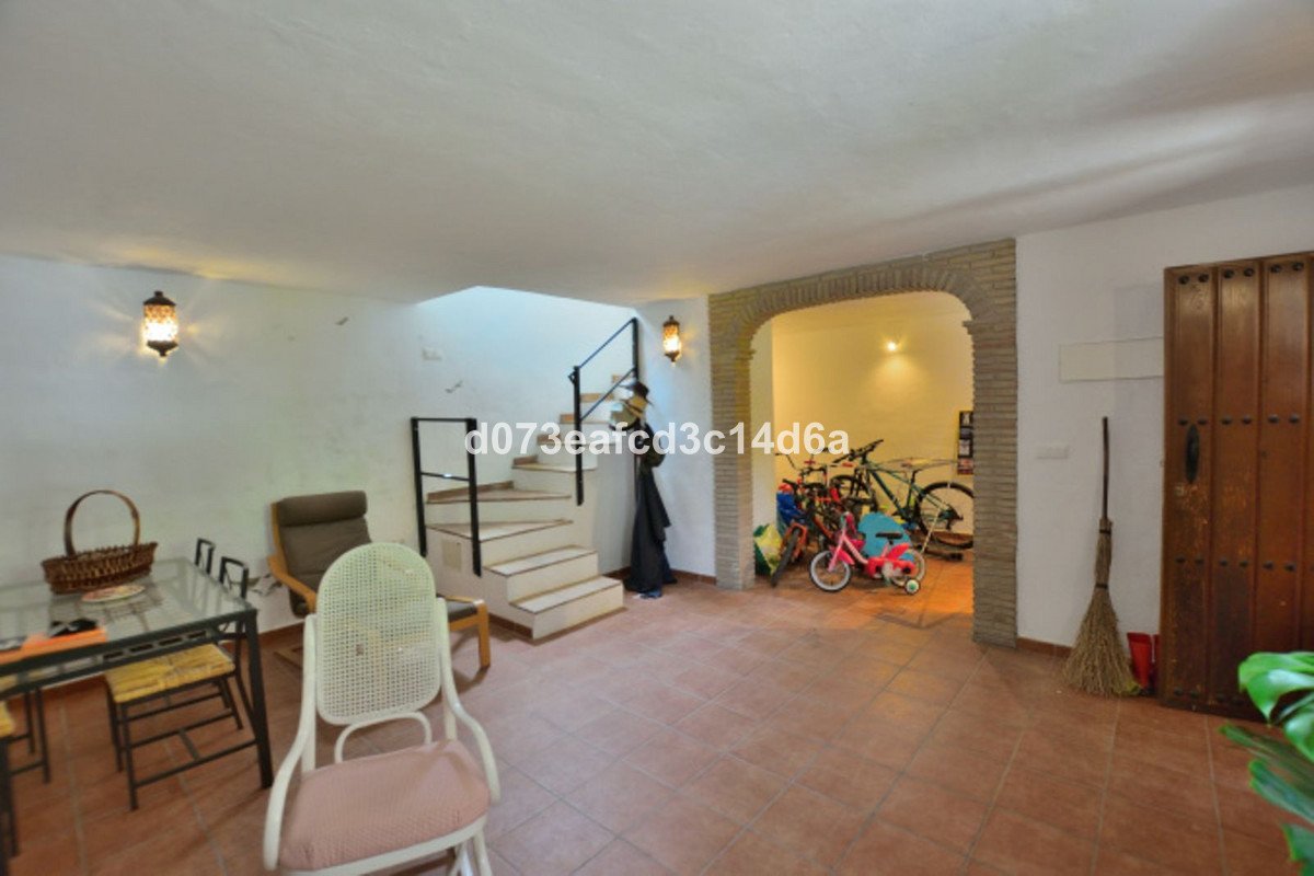 4 Bed Detached Villa in Arriate