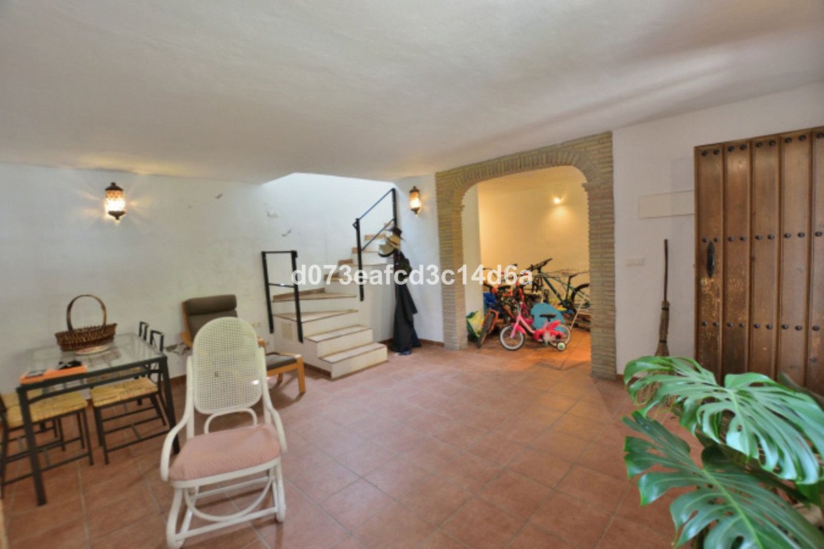 4 Bed Detached Villa in Arriate