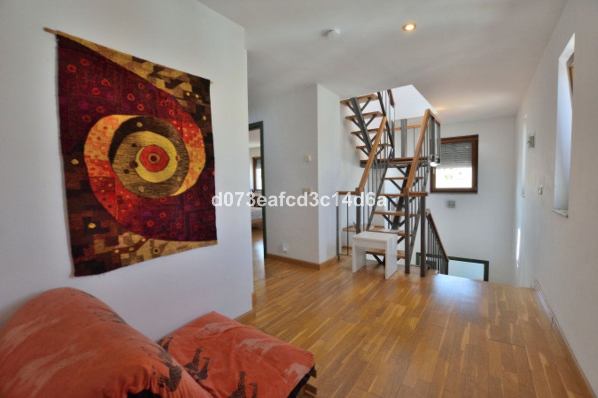 5 Bed Detached Villa in Ronda
