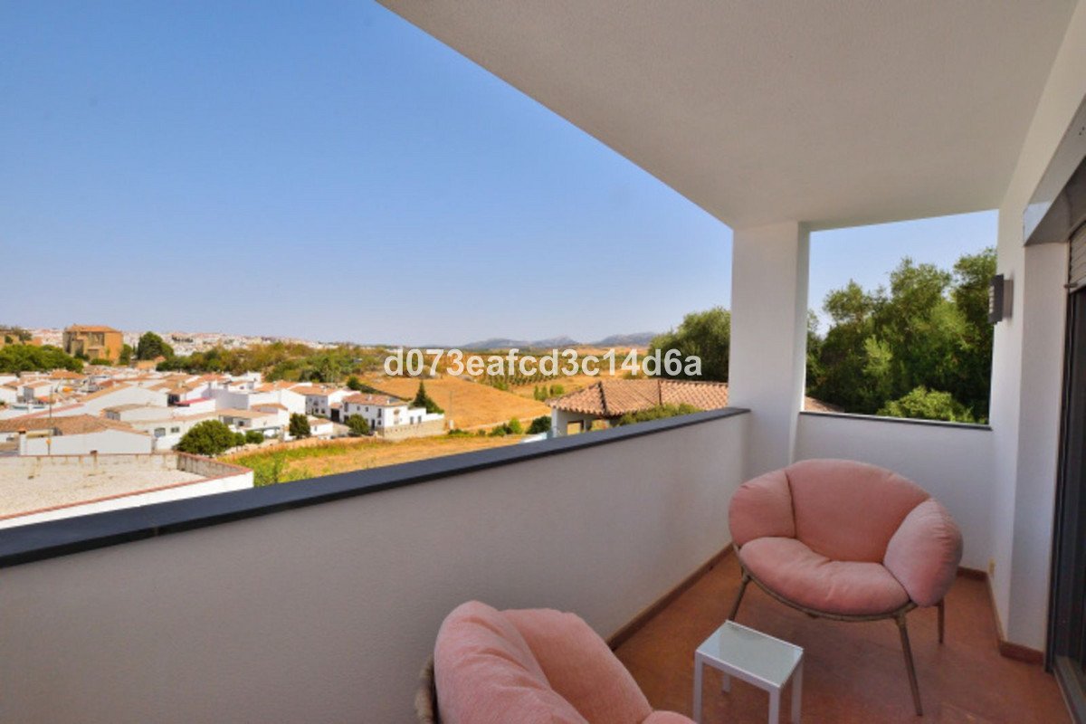 5 Bed Detached Villa in Ronda