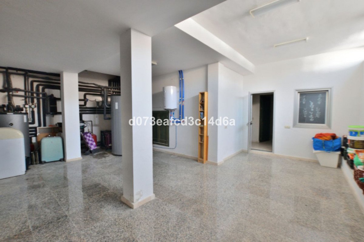 5 Bed Detached Villa in Ronda