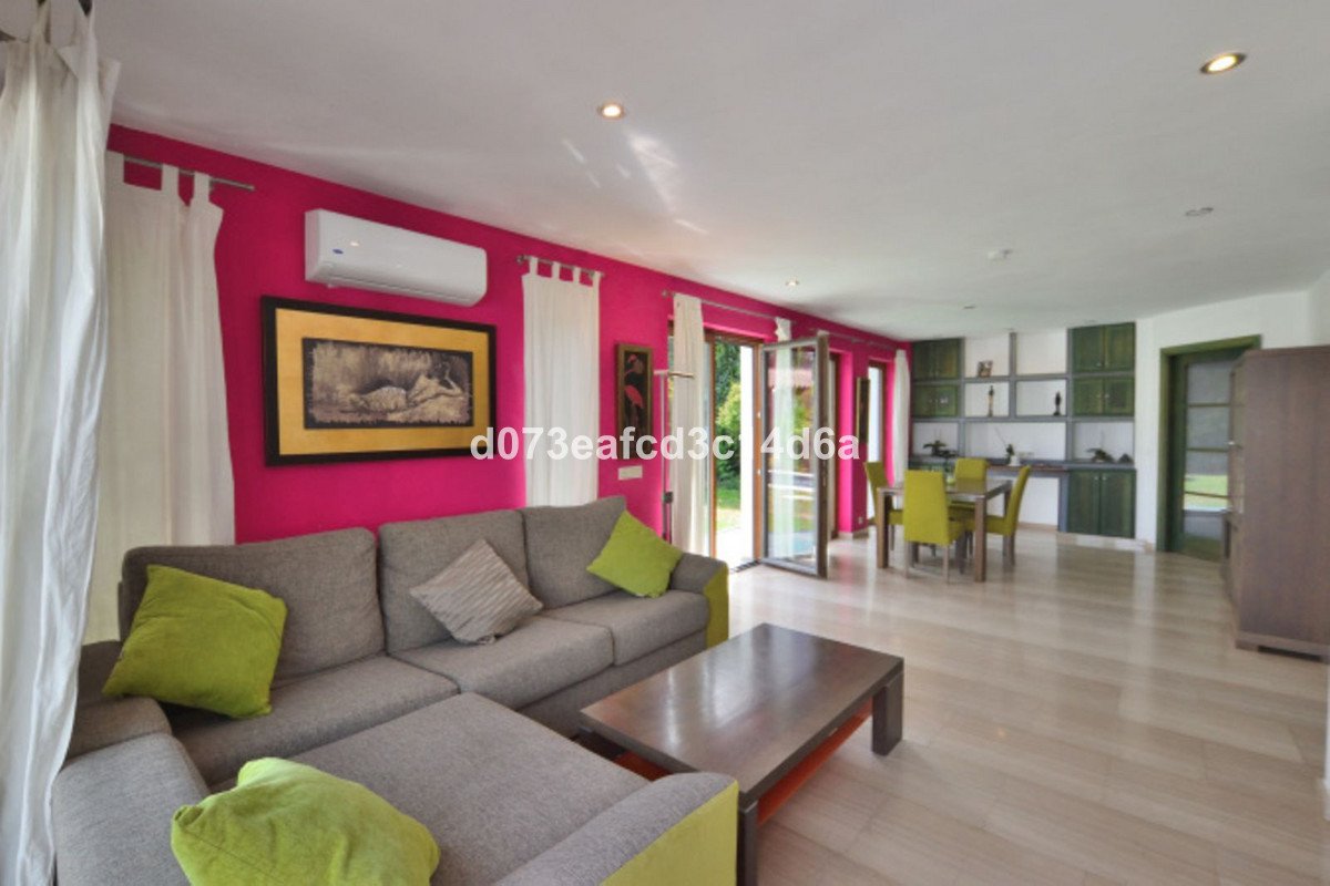 5 Bed Detached Villa in Ronda