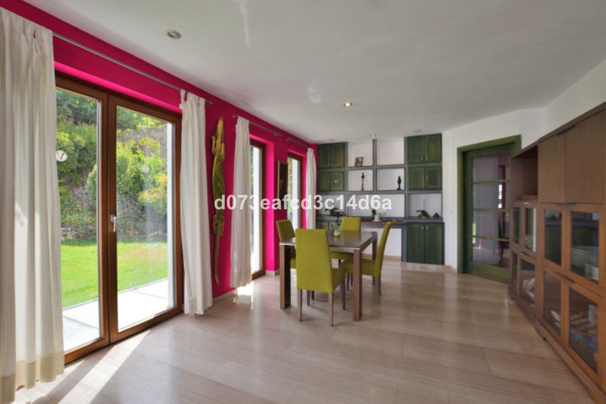 5 Bed Detached Villa in Ronda