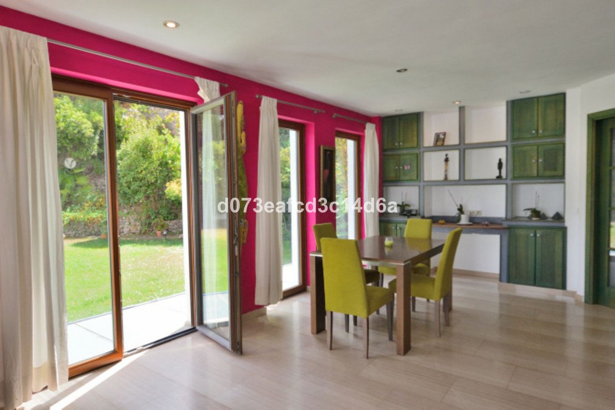 5 Bed Detached Villa in Ronda