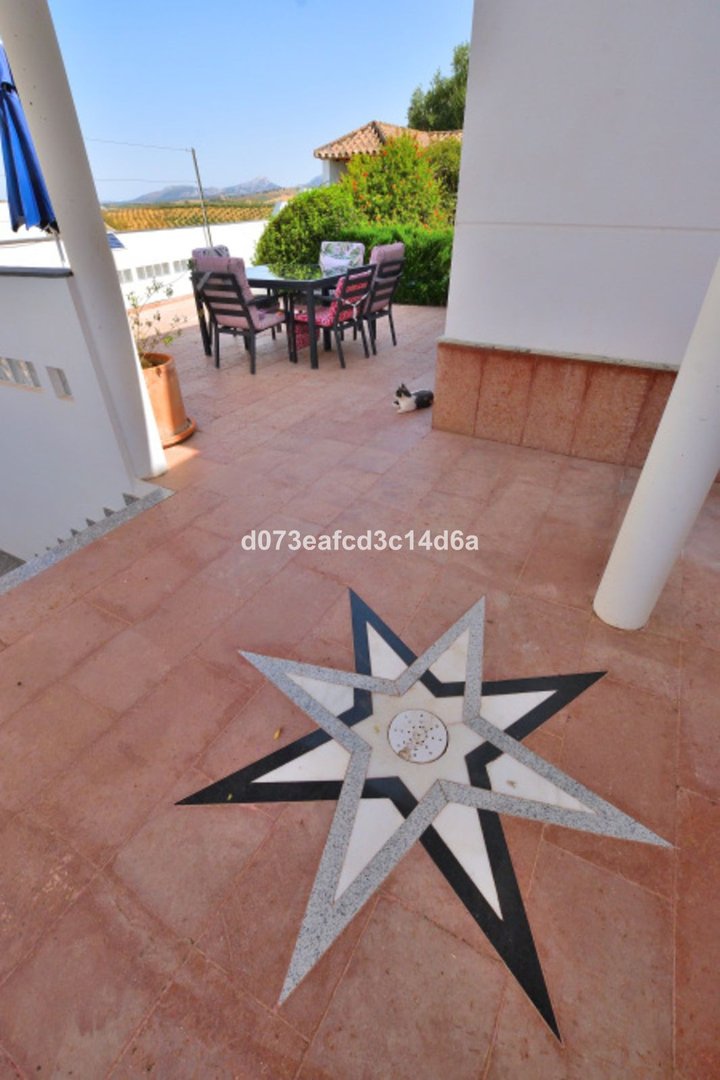5 Bed Detached Villa in Ronda
